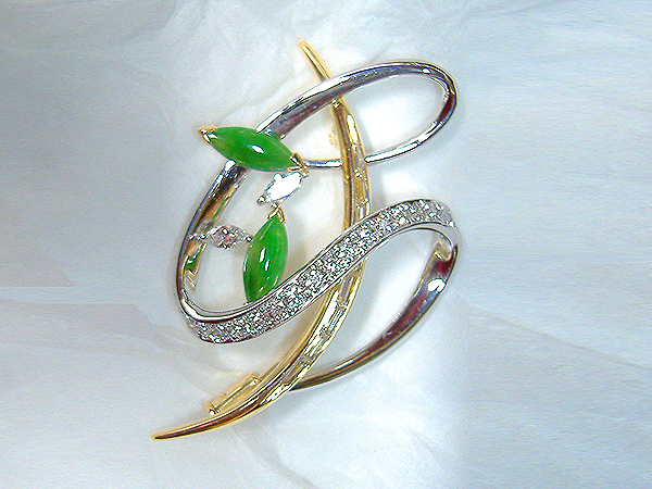 ヒスイのオリジナルブローチ